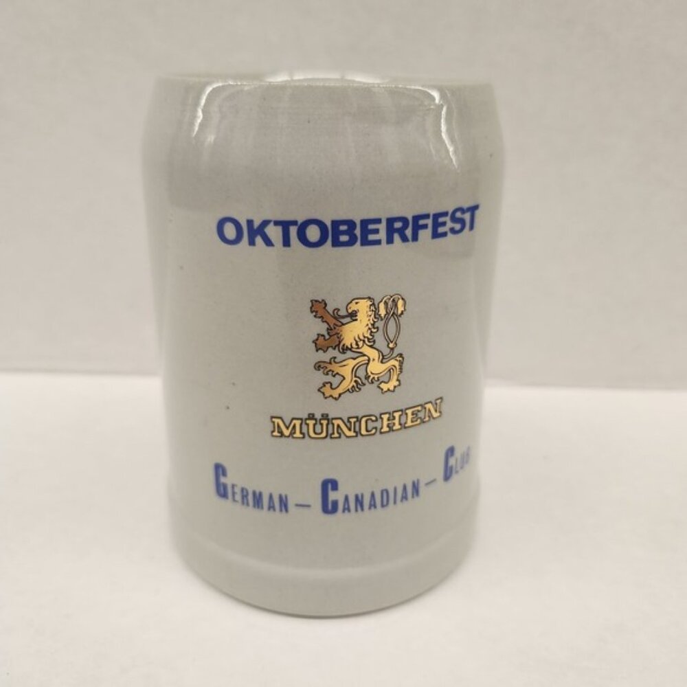 Oktoberfest Munchen German Canadian Club Beer Stein Mug 0.5L Stoneware